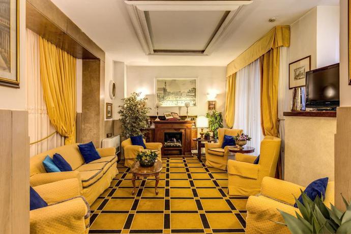 Imagen de los interiores del Hotel San Giorgio And Olimpic. Foto 12