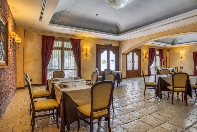 Imagen del bar/restaurante del Hotel San Giorgio, Campobasso. Foto 4