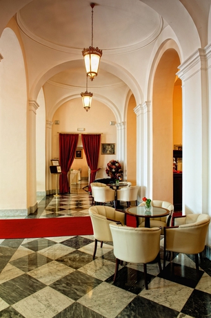 Imagen de los interiores del Hotel San Giorgio, Civitavecchia. Foto 15
