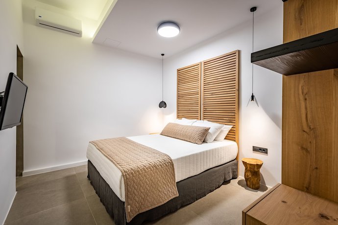 Imagen de la habitación del Hotel San Giorgio, Fira. Foto 3