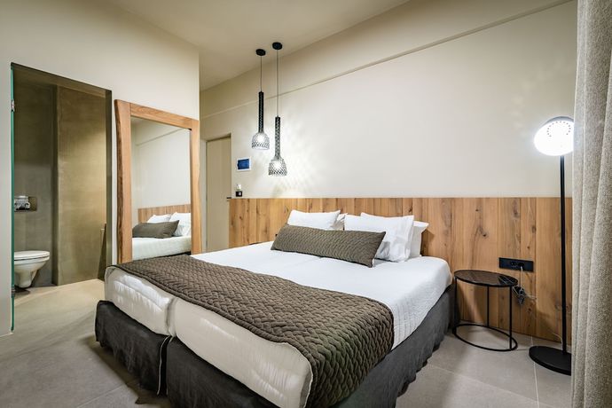 Imagen de la habitación del Hotel San Giorgio, Fira. Foto 19