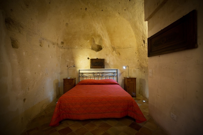 Imagen de la habitación del Hotel San Giorgio Matera. Foto 5