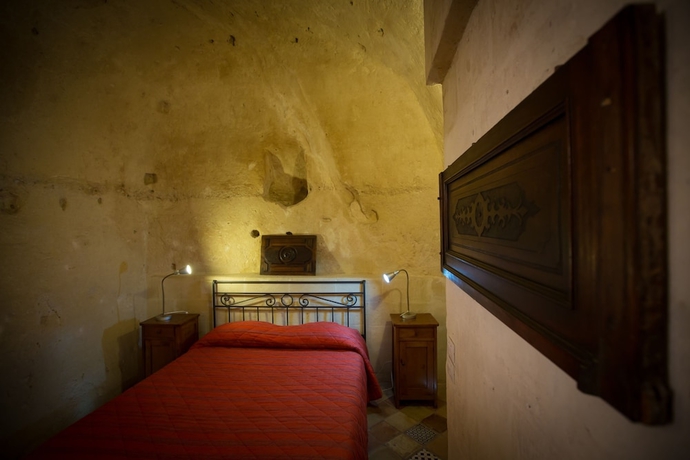 Imagen de la habitación del Hotel San Giorgio Matera. Foto 12