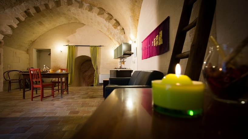 Imagen de la habitación del Hotel San Giorgio Matera. Foto 14