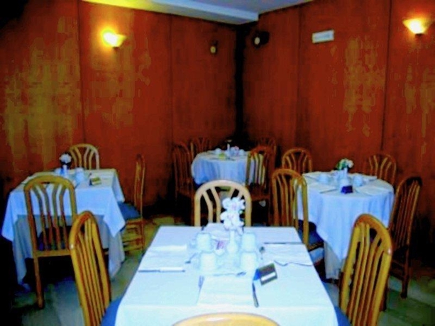 Imagen general del Hotel San Giorgio, Nápoles. Foto 2