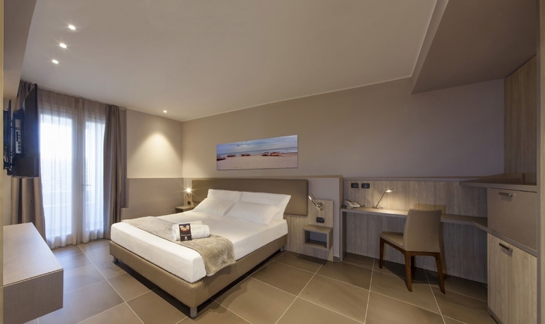 Imagen de la habitación del Hotel San Giorgio Palace. Foto 5