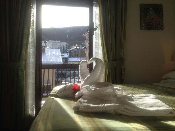 Imagen de la habitación del Hotel San Giorgio, Sauze D'oulx. Foto 5