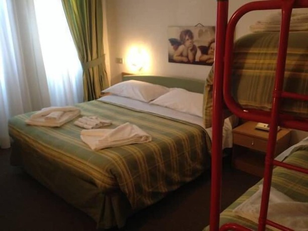 Imagen de la habitación del Hotel San Giorgio, Sauze D'oulx. Foto 10