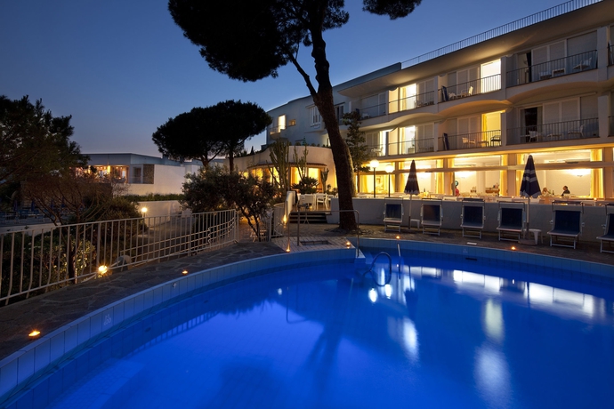 Imagen de la piscina del Hotel San Giorgio Terme. Foto 15