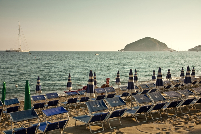 Imagen de los exteriores del Hotel San Giorgio Terme. Foto 13