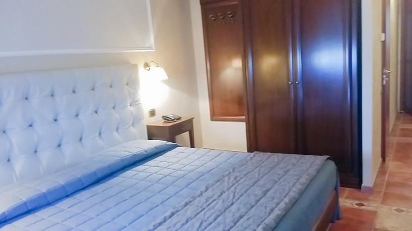 Imagen de la habitación del Hotel San Giorgio, Tur&iacute;n. Foto 7