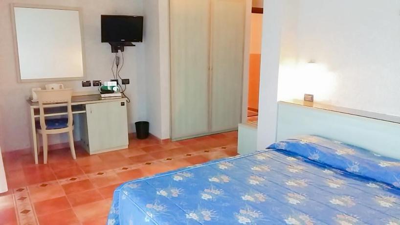 Imagen de la habitación del Hotel San Giorgio, Tur&iacute;n. Foto 13