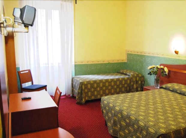 Imagen de la habitación del Hotel San Giovanni, Milán. Foto 5
