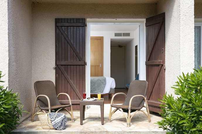 Imagen de la habitación del Hotel San Giovanni, Porto Vecchio. Foto 11