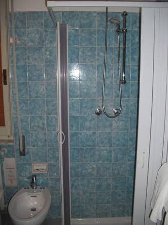 Imagen de la habitación del Hotel San Giuan. Foto 9