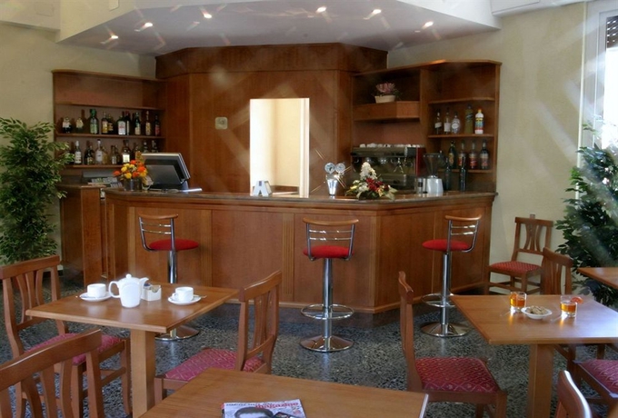 Imagen del bar/restaurante del Hotel San Giuseppe, FINALE LIGURE. Foto 4