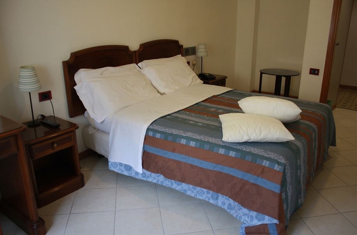 Imagen de la habitación del Hotel San Giuseppe, Pozzuoli. Foto 4