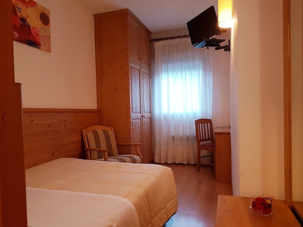 Imagen de la habitación del Hotel San Giusto. Foto 7