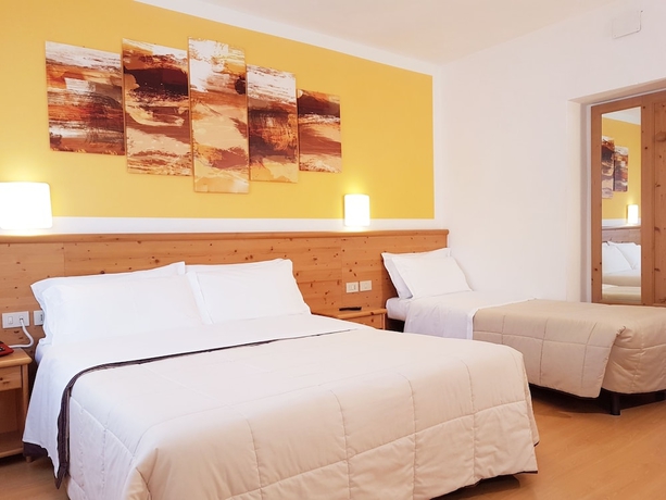 Imagen de la habitación del Hotel San Giusto. Foto 8