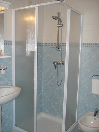 Imagen de la habitación del Hotel San Giusto. Foto 10