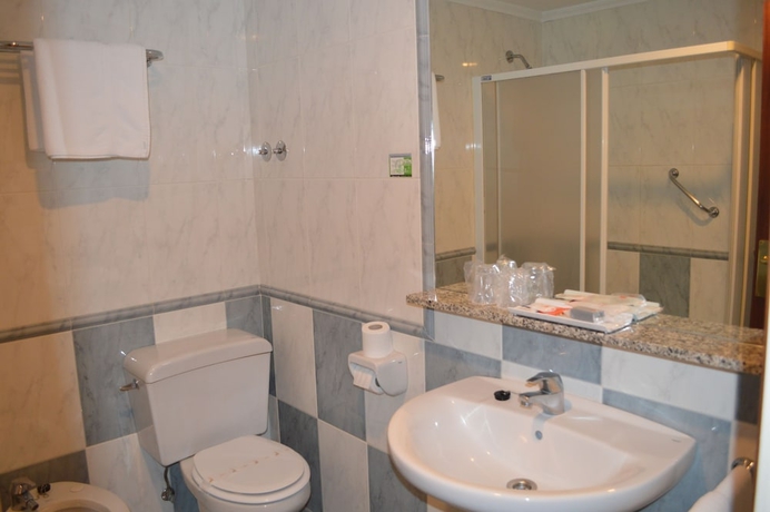 Imagen de la habitación del Hotel San Glorio, Santander. Foto 10