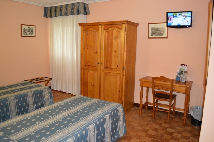 Imagen de la habitación del Hotel San Glorio, Santander. Foto 12