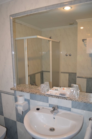 Imagen de la habitación del Hotel San Glorio, Santander. Foto 13