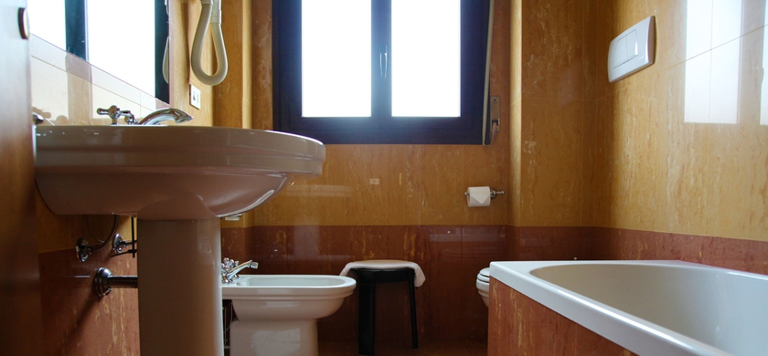 Imagen de la habitación del Hotel San Guido. Foto 10