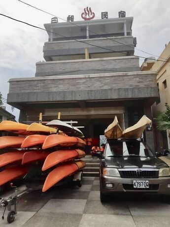 Imagen de los interiores del Hotel San He Inn. Foto 20