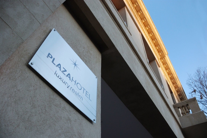 Imagen de los exteriores del Hotel San Isidro Plaza. Foto 5