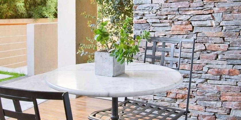 Imagen de los exteriores del Hotel San Isidro Plaza. Foto 6