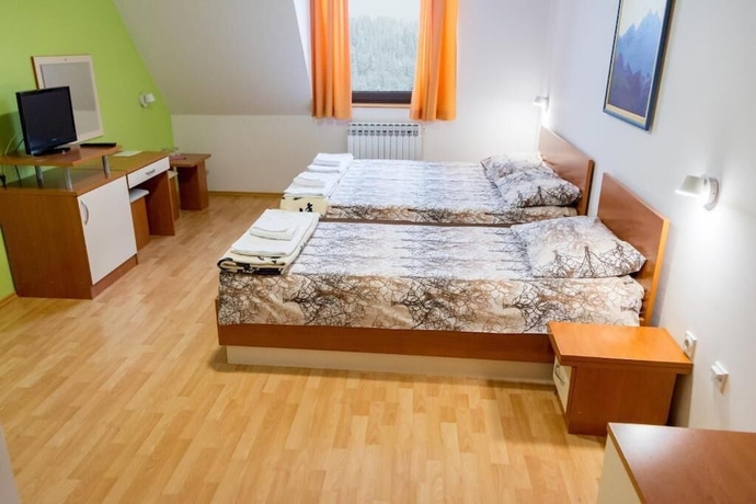 Imagen de la habitación del Hotel San Jahorina. Foto 8