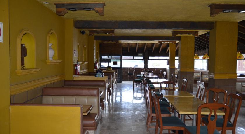 Imagen del bar/restaurante del Hotel San Jeronimo Inn. Foto 2
