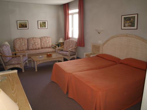 Imagen de la habitación del Hotel San Jorge, Alcal&aacute; de los Gazules. Foto 3