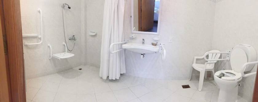 Imagen de la habitación del Hotel San Jorge, Jun&iacute;n de los Andes. Foto 10