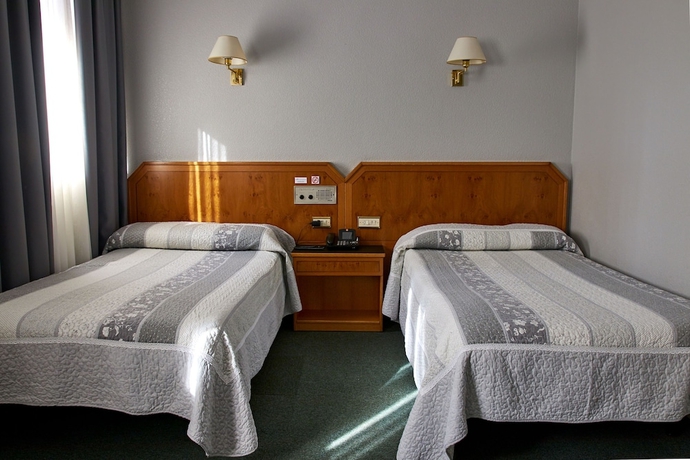 Imagen de la habitación del Hotel San Jorge, Santurtzi. Foto 8