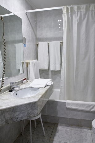 Imagen de la habitación del Hotel San Jorge, Santurtzi. Foto 12