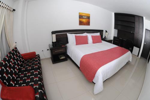 Imagen de la habitación del Hotel San Jose Plaza. Foto 6