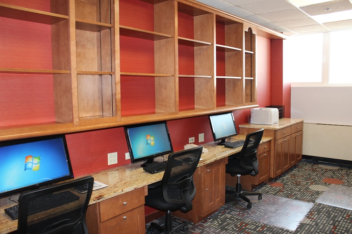 Imagen de los interiores del Hotel San Juan Airport. Foto 13