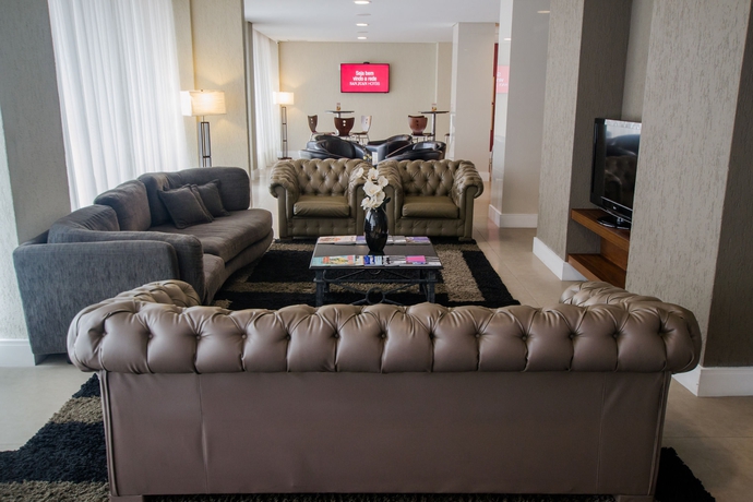 Imagen de los interiores del Hotel San Juan Executive. Foto 10