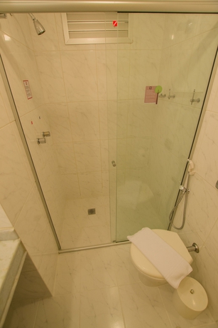 Imagen de la habitación del Hotel San Juan Executive. Foto 7