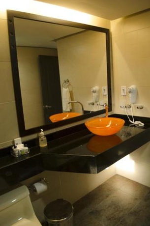 Imagen de la habitación del Hotel San Juan Internacional. Foto 8