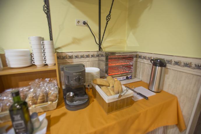 Imagen del bar/restaurante del Hotel San Juan, Miguelturra. Foto 5