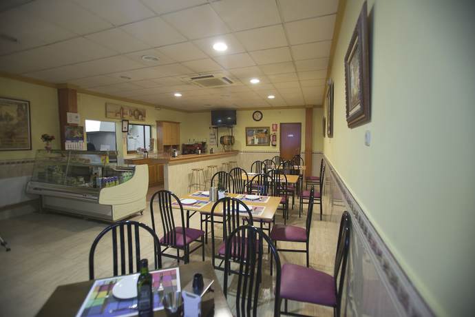 Imagen del bar/restaurante del Hotel San Juan, Miguelturra. Foto 6