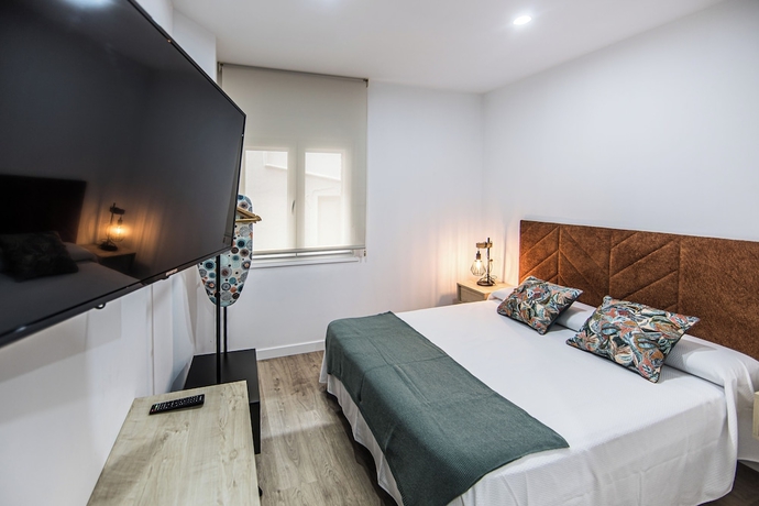 Imagen de la habitación del Hotel San Juan Suites. Foto 5