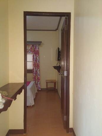 Imagen general del Hotel San Juan Suites, San Juan (Batangas). Foto 1