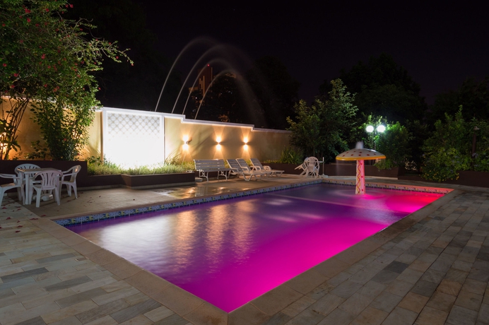 Imagen de la piscina del Hotel San Juan Tour. Foto 11