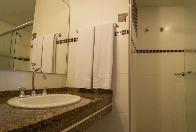 Imagen de la habitación del Hotel San Juan Tour. Foto 4