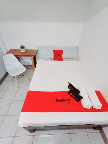Imagen de la habitación del Hotel San Juanico Travellers Inn - RedDoorz. Foto 14