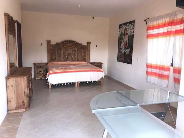 Imagen de la habitación del Hotel San Judas. Foto 9